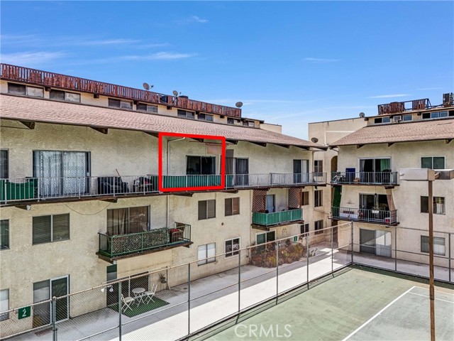 Detail Gallery Image 28 of 35 For 5460 White Oak Ave #E319,  Encino,  CA 91316 - 1 Beds | 1/1 Baths