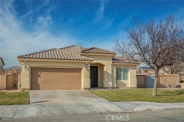 Detail Gallery Image 1 of 28 For 44341 Dusky Willow St, Lancaster,  CA 93536 - 3 Beds | 2 Baths