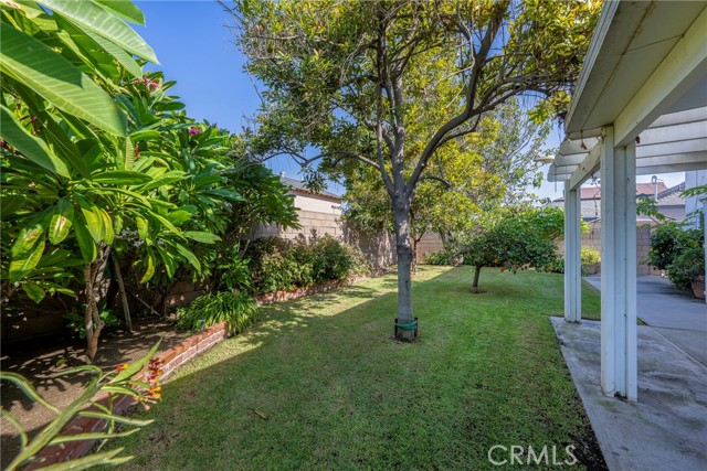 14673 Hawes Street photo 50