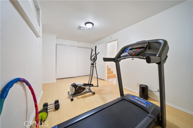 Detail Gallery Image 36 of 47 For 19950 Sherman Way Unit a a,  Winnetka,  CA 91306 - 3 Beds | 4 Baths