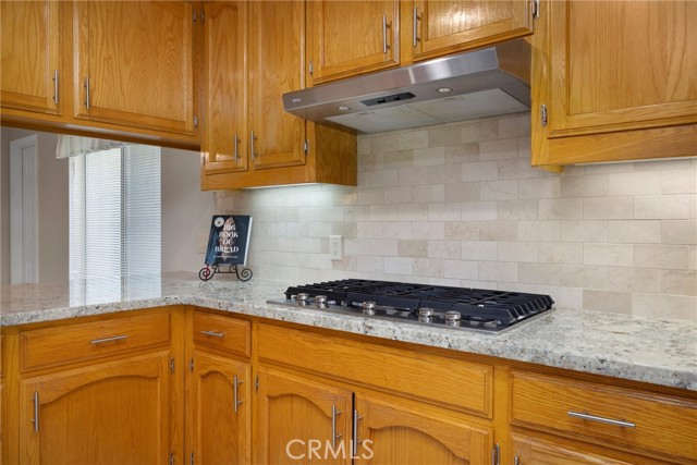7705 Terry John Avenue, Bakersfield CA: https://media.crmls.org/medias/2b1c7614-f512-4eb8-b367-658e726a3ae3.jpg