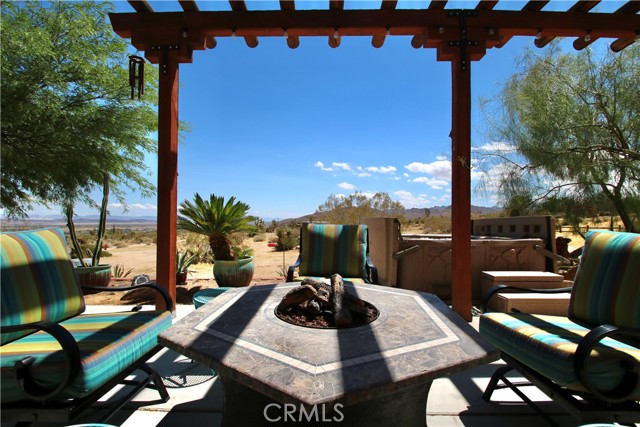 7125 Sunny Vista Road, Joshua Tree CA: https://media.crmls.org/medias/2b1d1c3a-aaaa-4de1-bfb6-6a0f116528bc.jpg