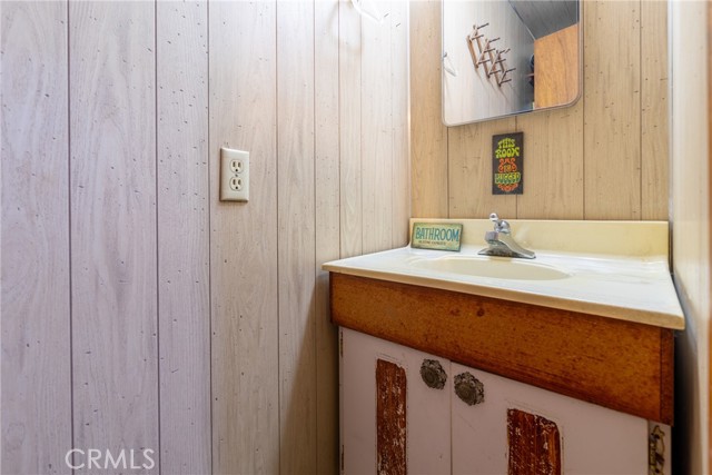 4899 Glenwood Drive, Riverside CA: https://media.crmls.org/medias/2b1d3189-c2ea-4d5f-bbdb-c014a0e0c2ea.jpg
