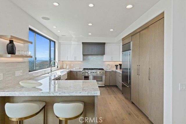 1425 Skyline Drive, Laguna Beach CA: https://media.crmls.org/medias/2b1dcfca-5445-49fe-8e38-93e74aa023f1.jpg