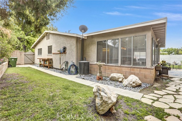 7007 Pomelo Drive, West Hills CA: https://media.crmls.org/medias/2b1df475-6aad-4381-a5a3-0ea77c5dfea7.jpg