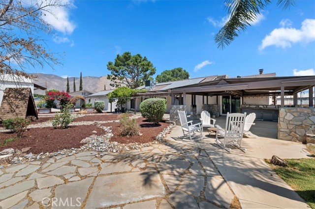 22545 Alessandro Avenue, San Jacinto CA: https://media.crmls.org/medias/2b1e2061-b8ed-4c69-9759-cae41b4e87a0.jpg