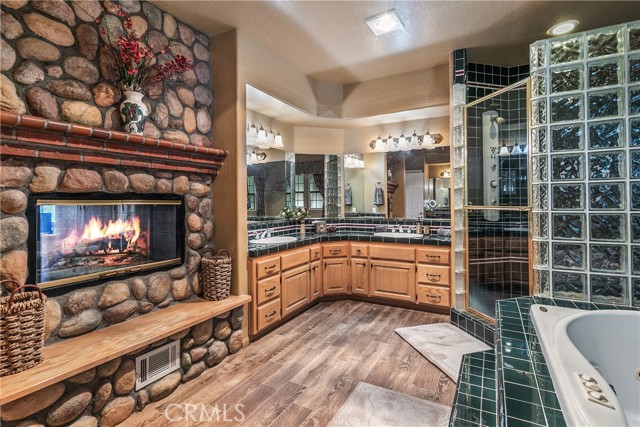 Detail Gallery Image 34 of 44 For 1161 Nadelhorn Dr, Lake Arrowhead,  CA 92352 - 5 Beds | 5 Baths