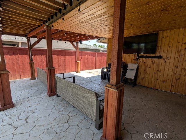 751 Glenwood Lane, Willows CA: https://media.crmls.org/medias/2b1f5fd3-9da4-4255-8c26-d3b0e75fbc3f.jpg