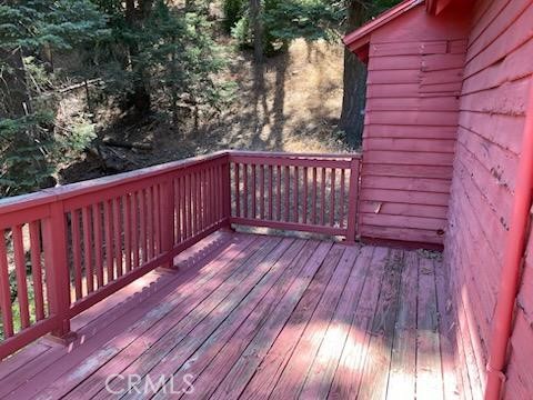 544 Community Drive, Lake Arrowhead CA: https://media.crmls.org/medias/2b1f7d40-66d2-4d80-9f35-c3698e4c9fe1.jpg