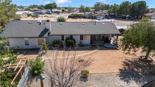 Detail Gallery Image 6 of 39 For 15189 Tonikan, Apple Valley,  CA 92307 - 3 Beds | 2 Baths