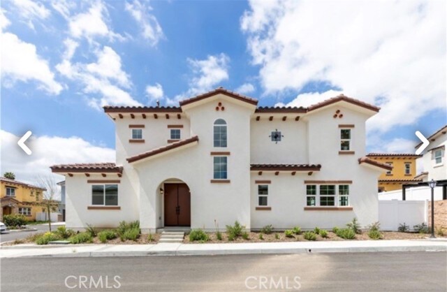 Front Image Thumbnail for CROC26045666