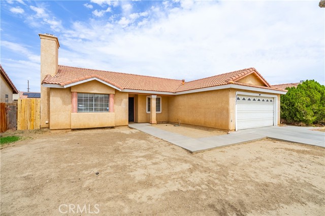 3331 Jahon Court, Rosamond CA: https://media.crmls.org/medias/2b203bb0-645c-4a78-811d-03c6dbe6a914.jpg