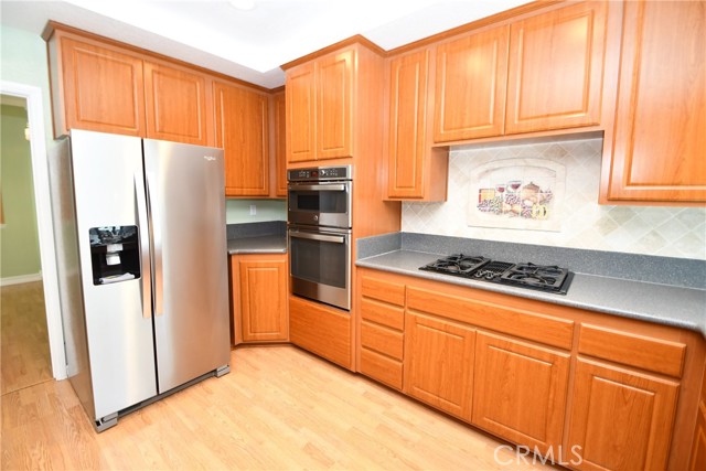 2123 Shelburne Way, Torrance CA: https://media.crmls.org/medias/2b2117cc-2656-4d7a-a56a-2411ecd9adab.jpg
