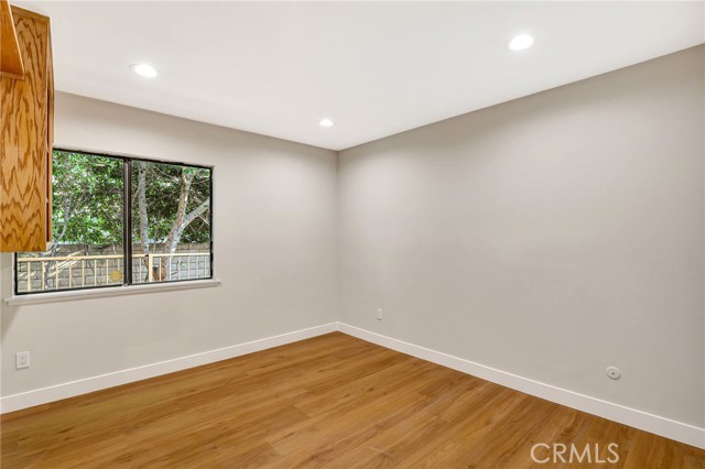 10938 Remmet Avenue, Chatsworth CA: https://media.crmls.org/medias/2b214a6c-cb5c-4af9-89d9-dd75a4a72e3c.jpg