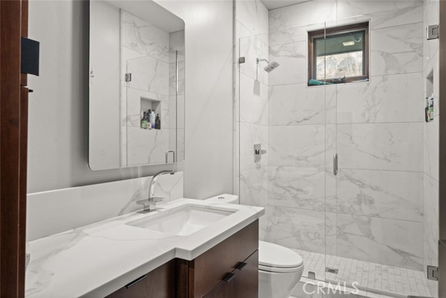 3386 Canyon Oaks Terrace, Chico CA: https://media.crmls.org/medias/2b21e124-8474-4349-91cc-10248c370c52.jpg