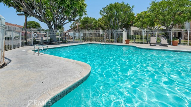 13115 Sunnybrook Circle, Garden Grove CA: https://media.crmls.org/medias/2b2211b8-a2cf-402b-b4da-a5108cdb6cb3.jpg