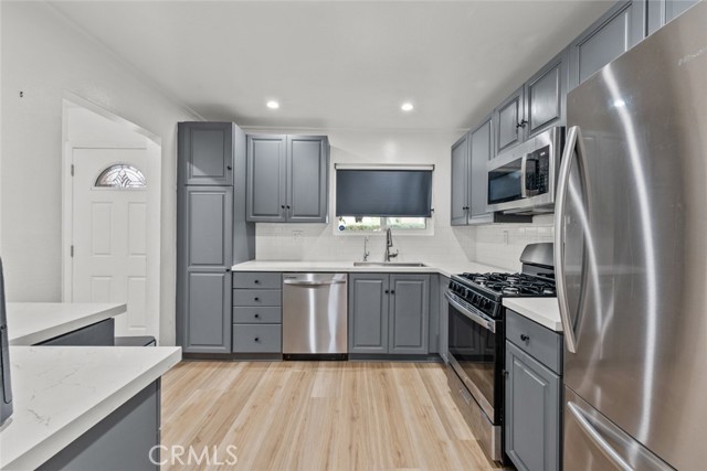 10331 Lindley Avenue, Porter Ranch CA: https://media.crmls.org/medias/2b223d2d-acea-4a00-af31-f0a36fe0b20c.jpg