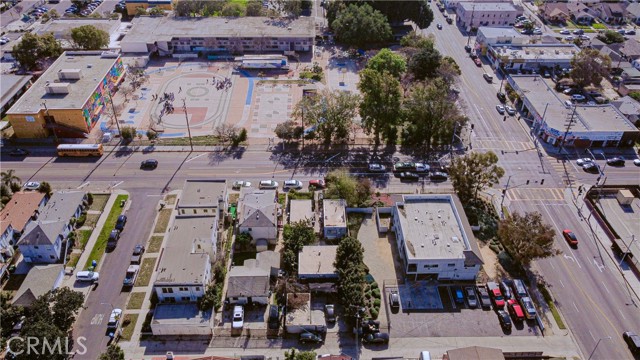 Detail Gallery Image 2 of 22 For 1361 W Vernon Ave, Los Angeles,  CA 90037 - – Beds | – Baths