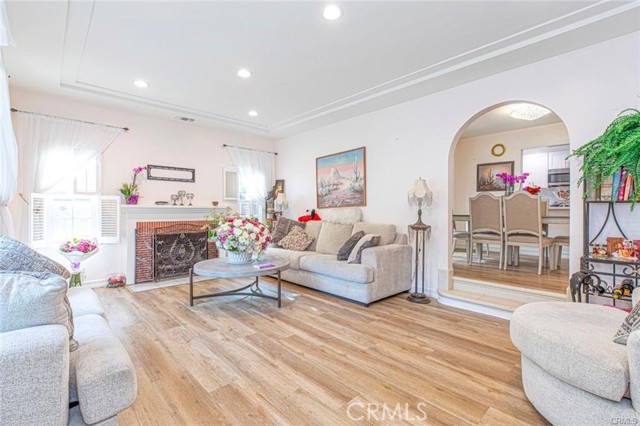 Detail Gallery Image 7 of 44 For 2313 Hollister, Glendale,  CA 91206 - 3 Beds | 2 Baths