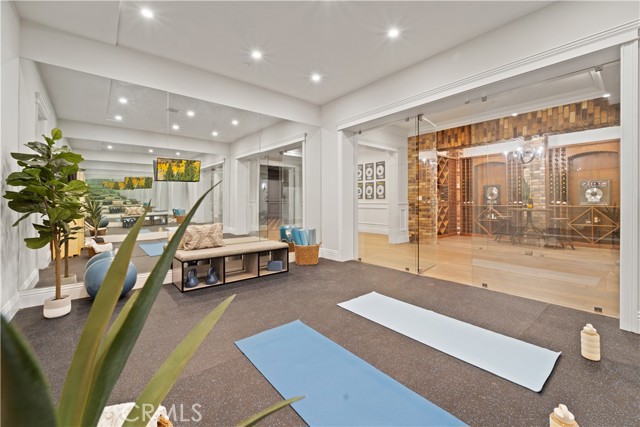 17528 Jayden Lane, Encino CA: https://media.crmls.org/medias/2b24a9f0-2856-4545-bf30-8b4840734bef.jpg