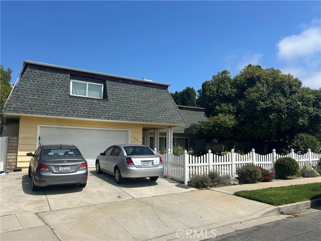 2266 Adrian St, Newbury Park CA: https://media.crmls.org/medias/2b24d57b-d9c5-44c8-9e67-87d1bb37bc42.jpg