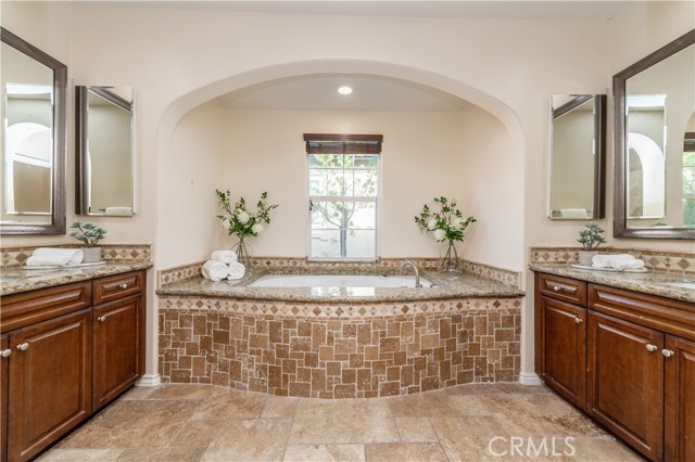 Detail Gallery Image 28 of 39 For 23 Dusty Rose, Irvine,  CA 92620 - 5 Beds | 4/1 Baths