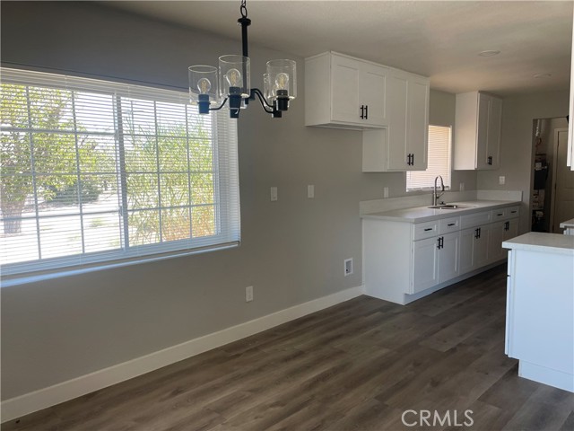 14877 Rodeo Drive, Victorville CA: https://media.crmls.org/medias/2b28e41a-7268-481a-9f13-747d7934367a.jpg