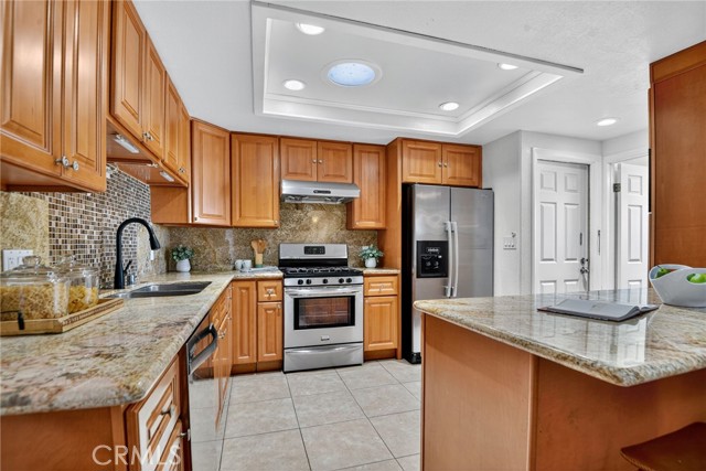 Detail Gallery Image 12 of 61 For 20122 Candleflame Ct, Walnut,  CA 91789 - 8 Beds | 6 Baths