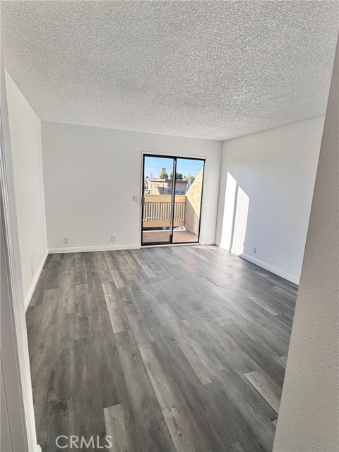 1667 E Kingsley, Pomona CA: https://media.crmls.org/medias/2b2a3f03-a10b-4986-a868-ef81b60dd70d.jpg