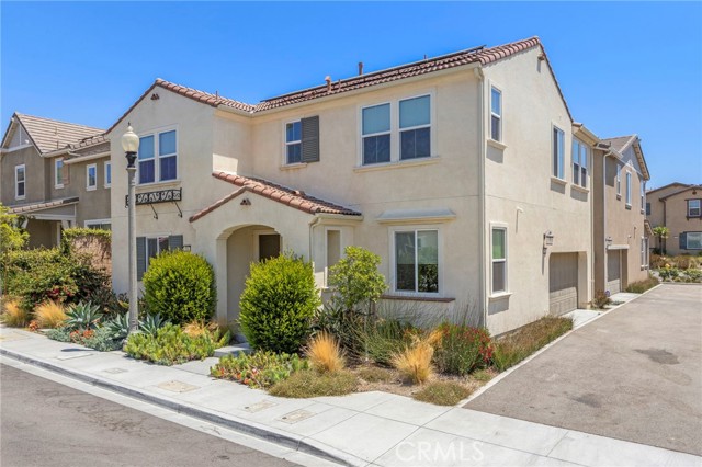 Detail Gallery Image 2 of 27 For 501 Olinda Way, Santa Paula,  CA 93060 - 3 Beds | 3 Baths