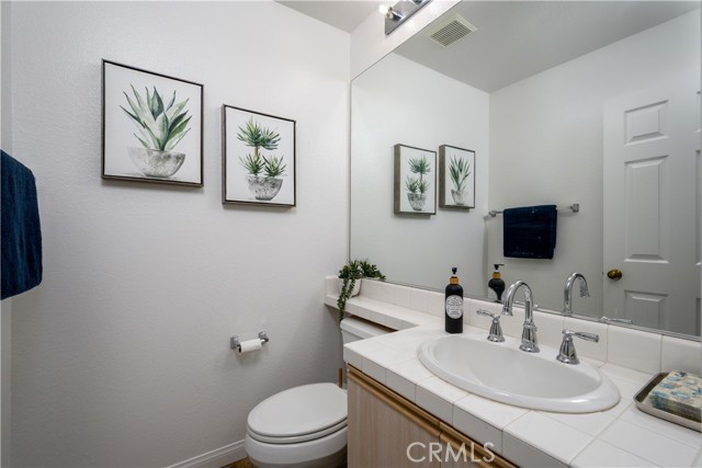 Detail Gallery Image 14 of 31 For 17 via Athena, Aliso Viejo,  CA 92656 - 2 Beds | 2/1 Baths