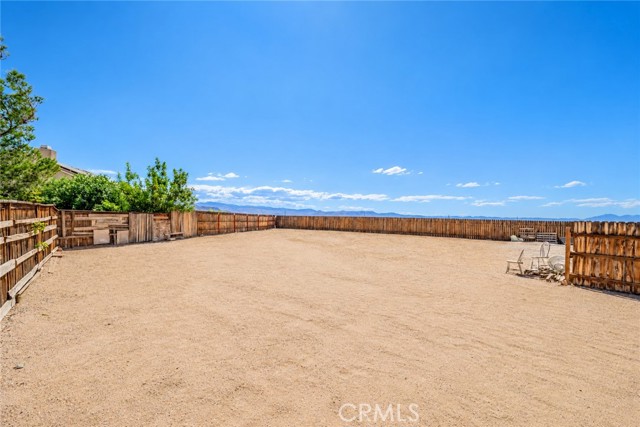 4 Bed Home for Sale in Apple Valley, California