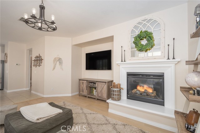 Detail Gallery Image 15 of 34 For 28802 Silversmith, Valencia,  CA 91354 - 4 Beds | 2/1 Baths