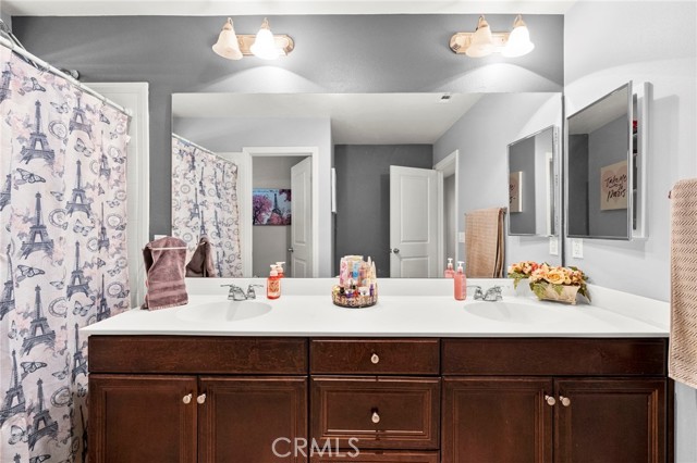 242 Lipizzan Drive, San Jacinto CA: https://media.crmls.org/medias/2b3039ee-751a-4d00-9bd4-7b5a8298b83a.jpg