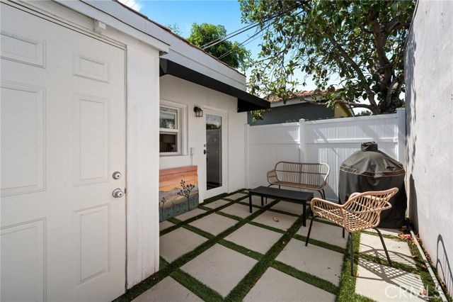 Detail Gallery Image 29 of 49 For 3345 Oakhurst Ave, Los Angeles,  CA 90034 - 3 Beds | 3 Baths
