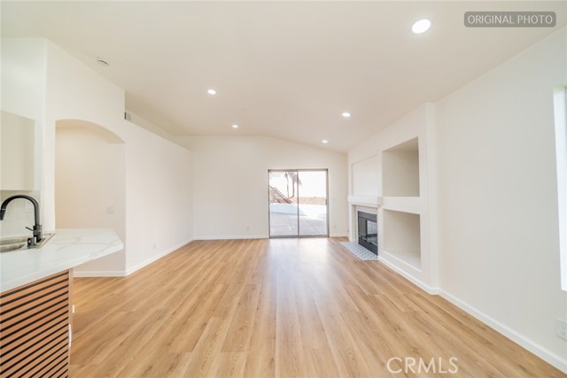 Detail Gallery Image 8 of 32 For 5572 Horseshoe, Fontana,  CA 92336 - 4 Beds | 2 Baths