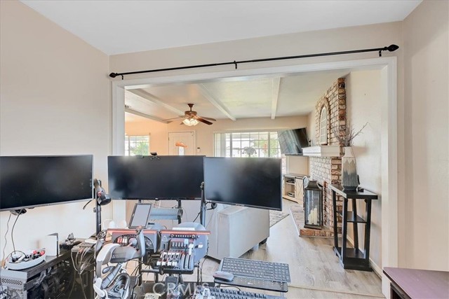1986 14th Street, Olivehurst CA: https://media.crmls.org/medias/2b327b7f-127c-416f-b817-a4fcf4487418.jpg