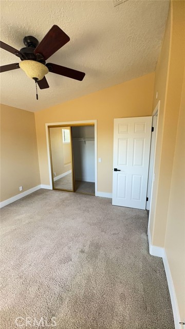 22547 Cascade, Canyon Lake CA: https://media.crmls.org/medias/2b327c72-1577-42ff-9696-51d9d1fa1a4f.jpg