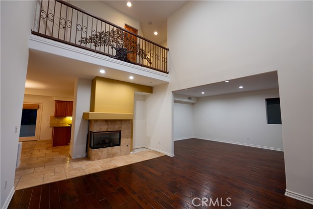 1259 Gonzales Road, Simi Valley CA: https://media.crmls.org/medias/2b32892f-c2a2-4b42-b318-13939e507f08.jpg