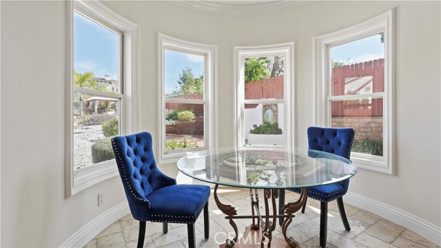 Detail Gallery Image 33 of 50 For 5128 Avenida Hacienda, Tarzana,  CA 91356 - 5 Beds | 4 Baths