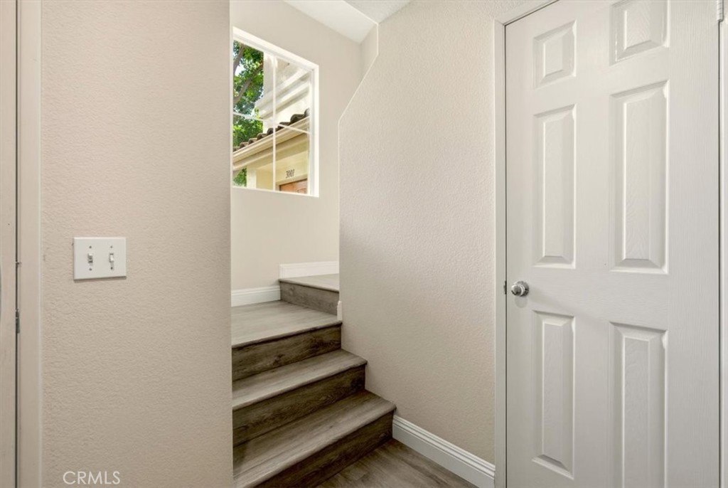 MLS #OC25258887 image #1