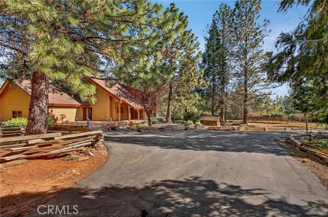 Detail Gallery Image 2 of 35 For 15756 Fitzgerald Ct, Forest Ranch,  CA 95942 - 2 Beds | 3 Baths