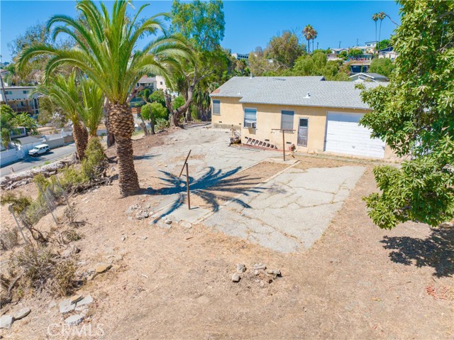 514 Arcadia Drive, San Pedro CA: https://media.crmls.org/medias/2b363312-f229-4922-bdd4-4a2f20e215f1.jpg