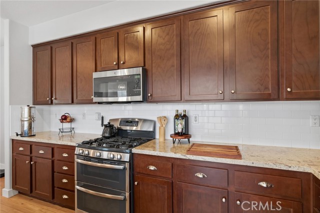3459 N Oxnard Boulevard, Oxnard CA: https://media.crmls.org/medias/2b364158-39a5-45f5-8e17-593b033ebf4c.jpg