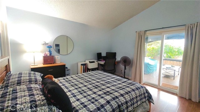 11622 Remington Street, Sylmar CA: https://media.crmls.org/medias/2b36ddc4-e749-42cd-820c-c13c3e4cd97d.jpg