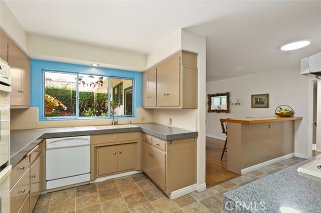 516 Via Media, Palos Verdes Estates, California 90274, 3 Bedrooms Bedrooms, ,Residential,Sold,Via Media,PV22151172