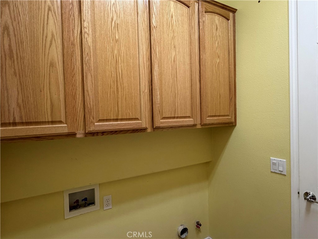 https://media.crmls.org/medias/2b39027f-a7b3-403a-91e0-21dd4d0b8892.jpg?preset=X-Large