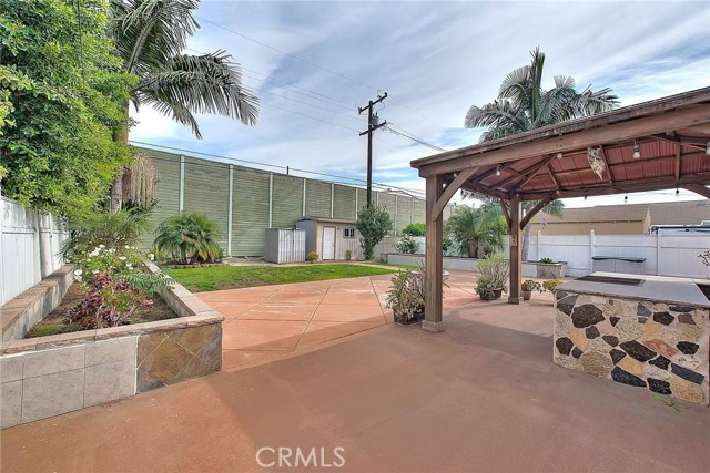 6442 Raymond Avenue, Long Beach CA: https://media.crmls.org/medias/2b396bdc-20b3-492f-9546-ac92f8d4ed3a.jpg
