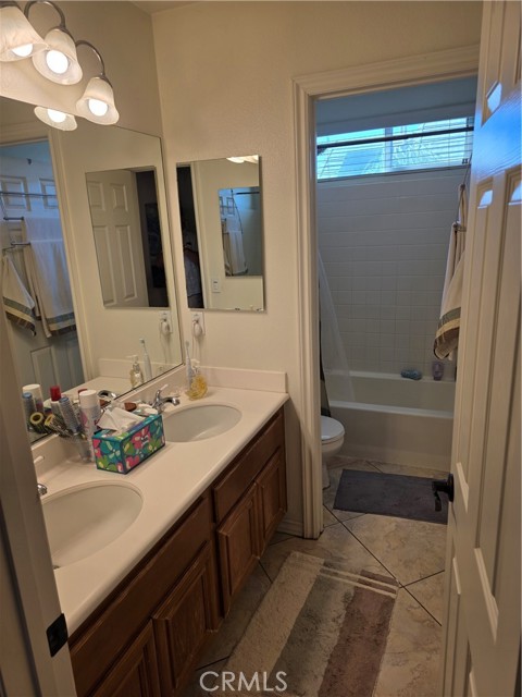 Detail Gallery Image 17 of 26 For 5448 Biella Ct, Fontana,  CA 92336 - 5 Beds | 3 Baths