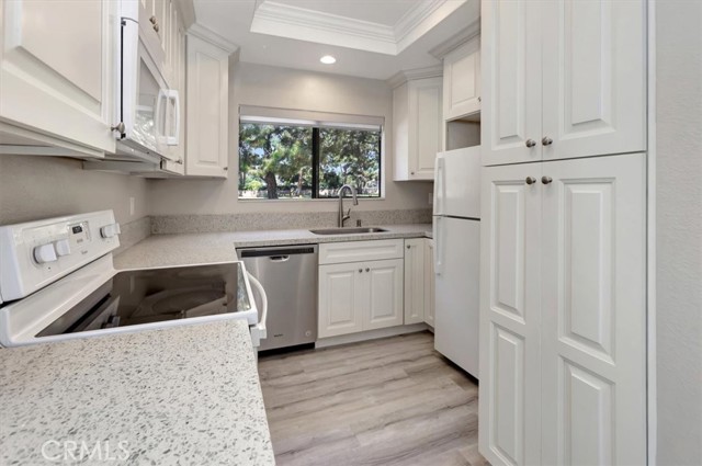 52 Remington, Irvine CA: https://media.crmls.org/medias/2b3b829d-4b29-4763-bd44-6261a131362a.jpg